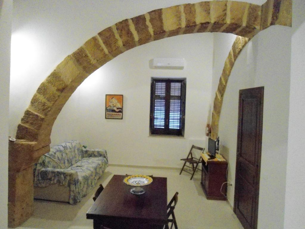 Residence Marsala Antica Room photo